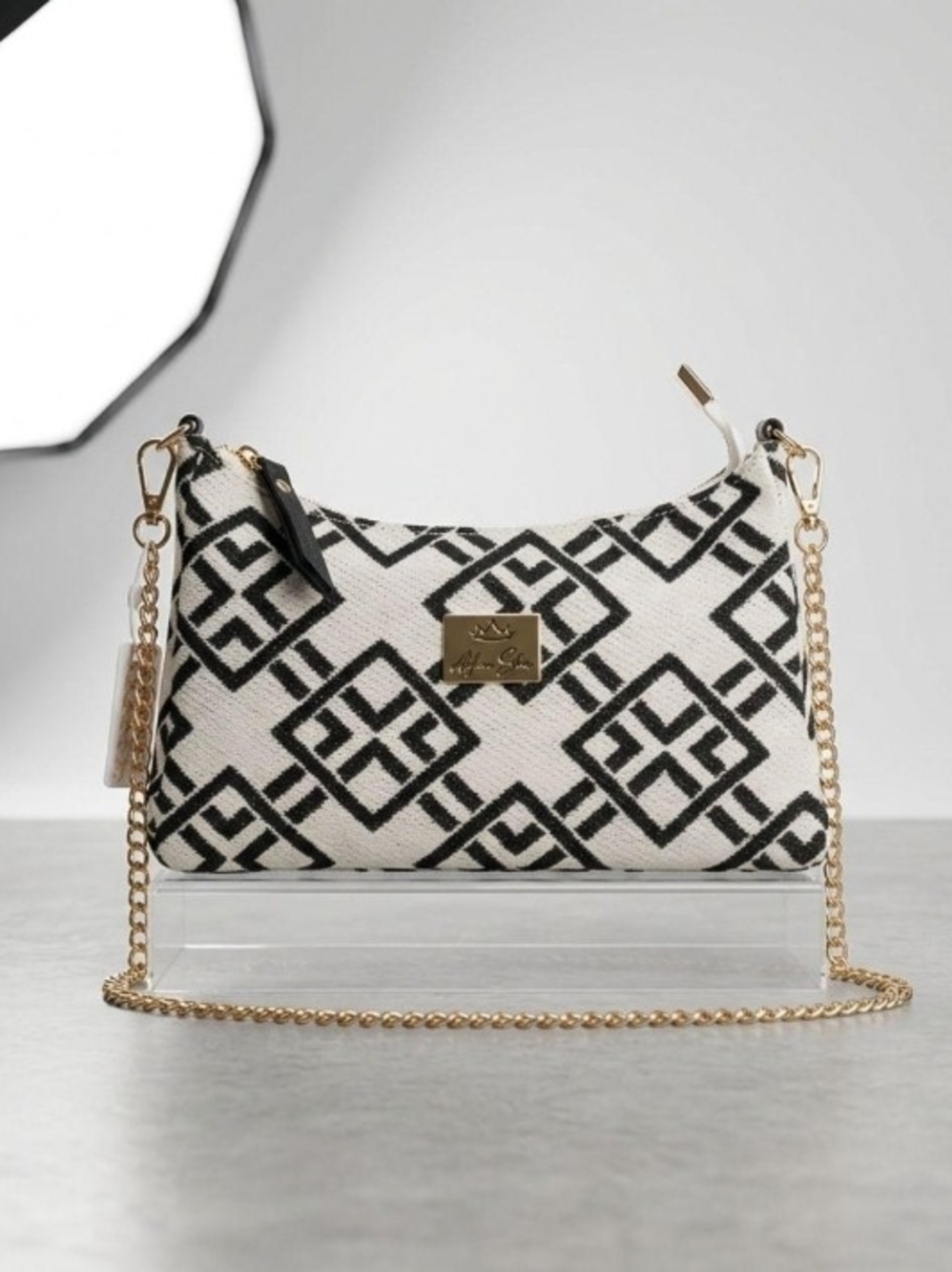 Monochrome Geometric Chain Shoulder Bag